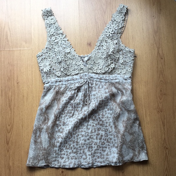 NWOT - 100% Silk Elie Tahari Top - Picture 1 of 12